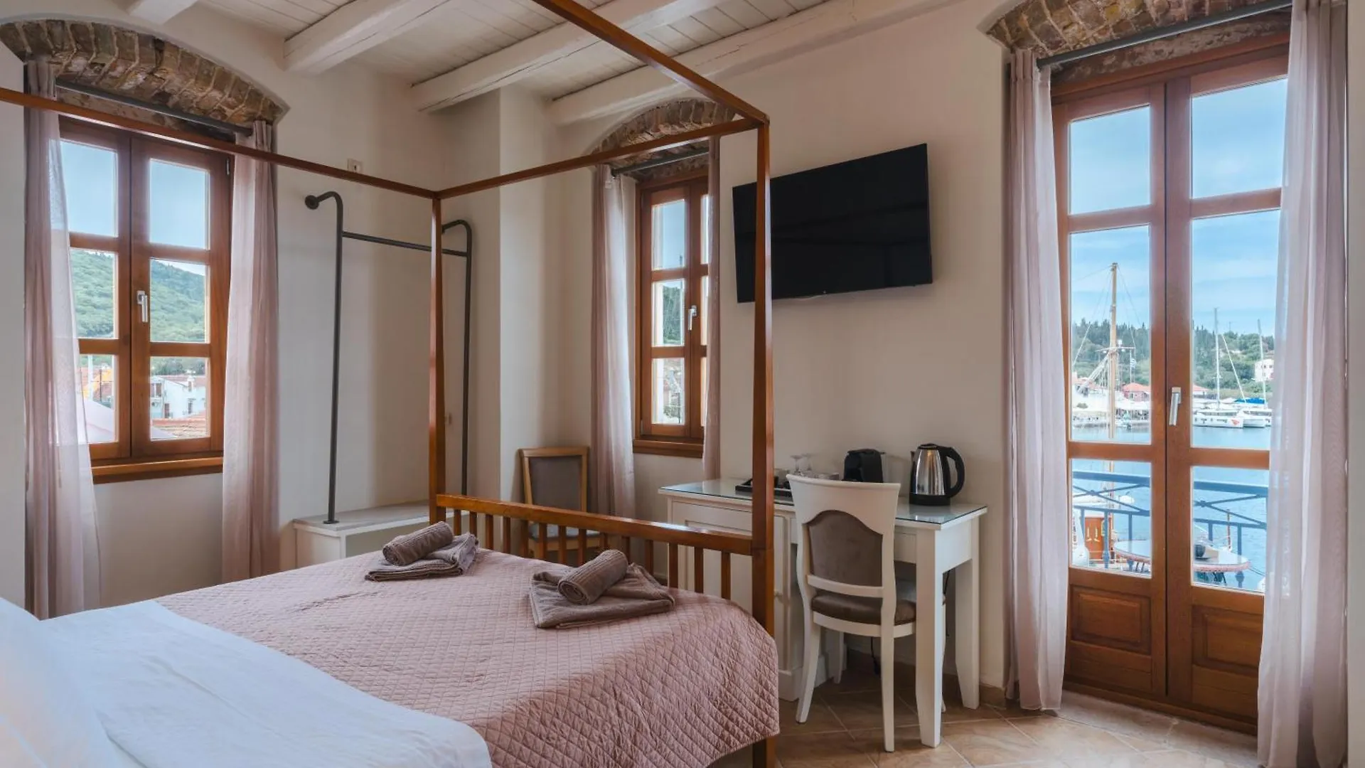 Authentic Suites In Fiscardo Fiskardo Greece