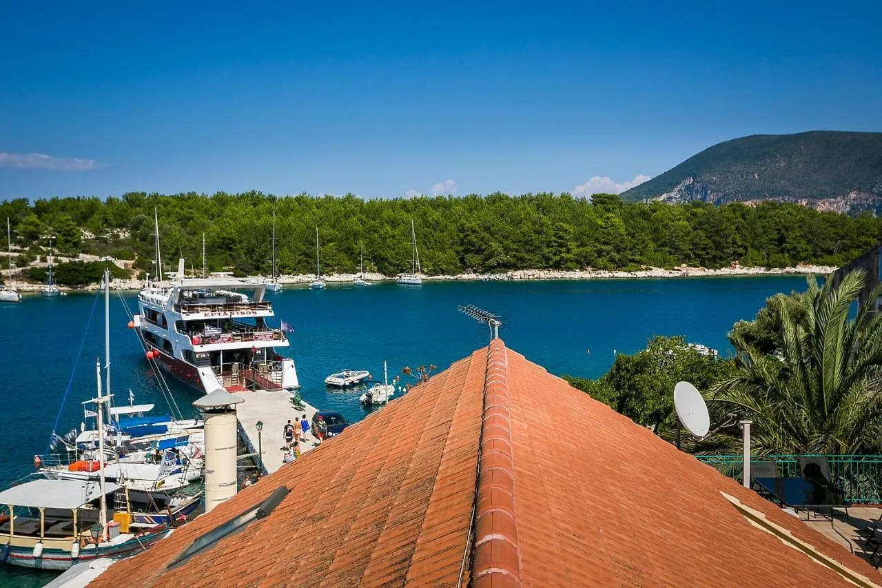 Authentic Suites In Fiscardo Fiskardo Grecia